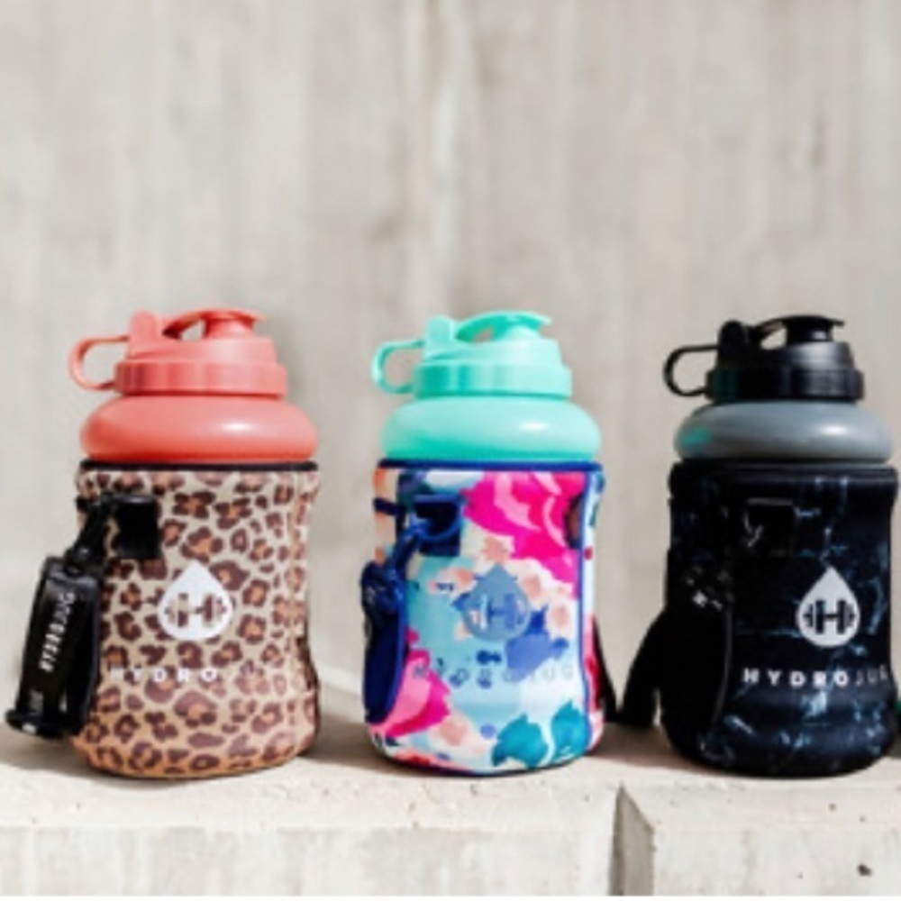 HydroJug pro sleeve and strap‎ leopard print